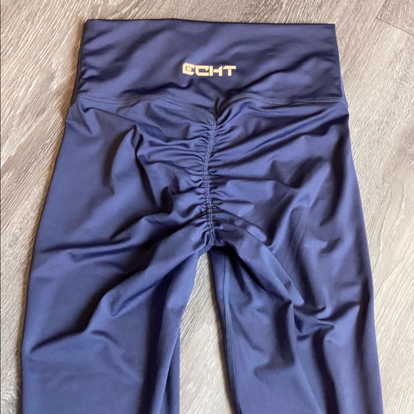 💙ECHT~ FORCE Scrunch Legging~ Color: Blue Steel - Picture 9 of 13